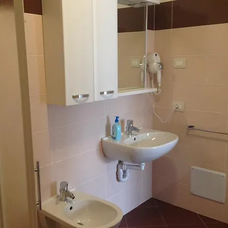 Casa Armonia 公寓 佩斯基耶拉德加达