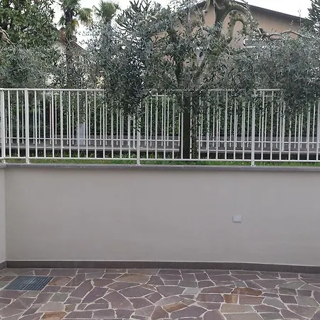 Casa Armonia 佩斯基耶拉德加达